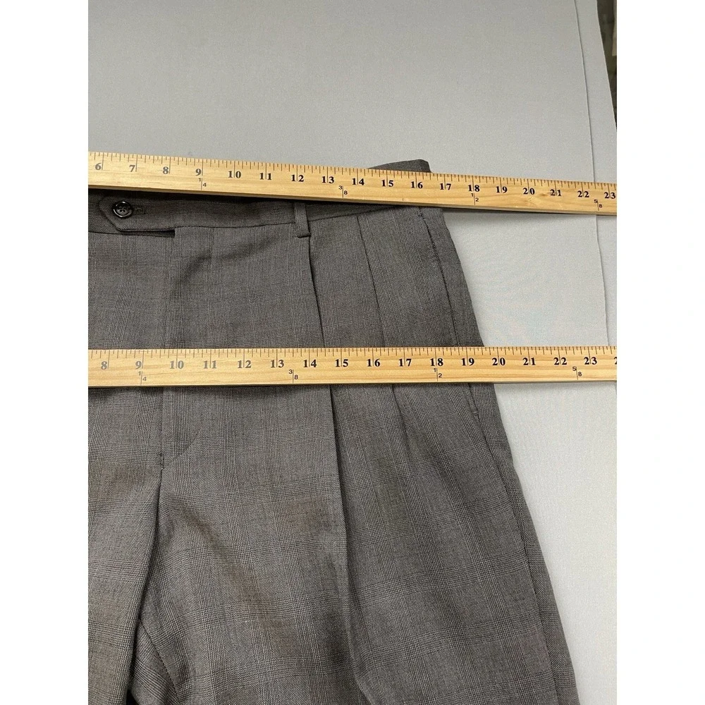 Jos‎ A Bank Mens Suit 40R Jacket & Pants Set Gray Plaid 2 Piece US 33 Waist